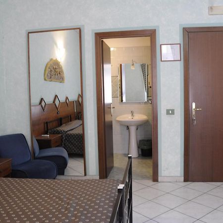 Hotel Farini Rom Zimmer foto