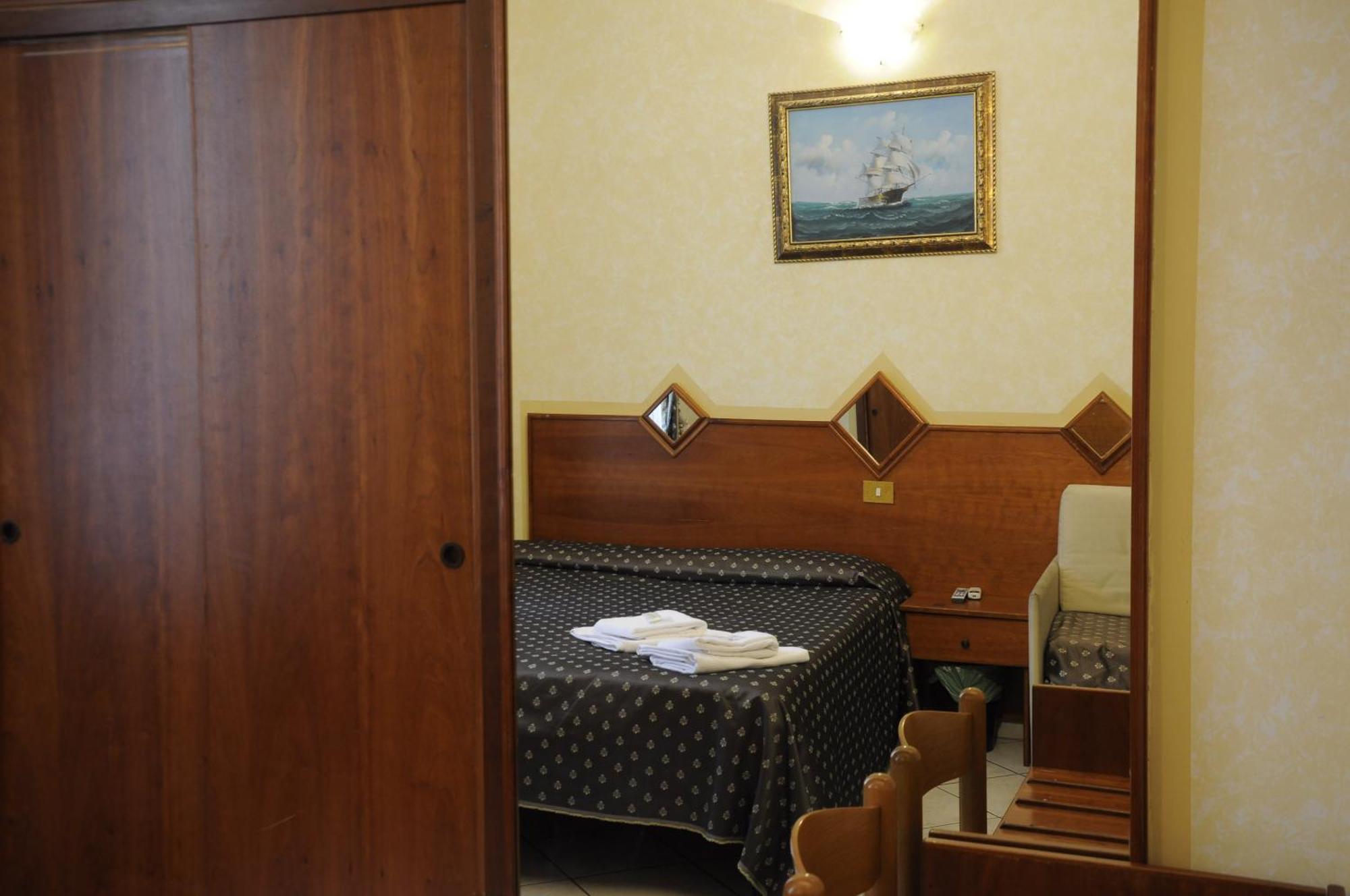 Hotel Farini Rom Zimmer foto